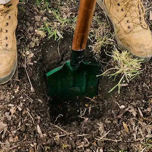 Square Mouth Deep Hole Shovel - Cyclone | Australian Landscape Supplies