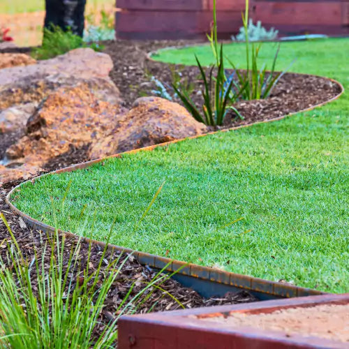 Straightcurve weathering steel garden edging